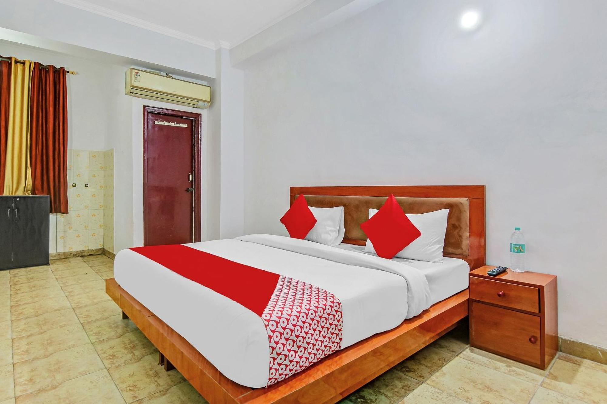 Hotel O Yash Hotel กาเซียบัด ภายนอก รูปภาพ
